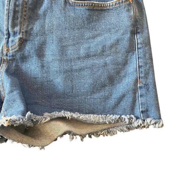 Dear John GiGi shorts high rise size 32 cut off - Picture 4 of 9